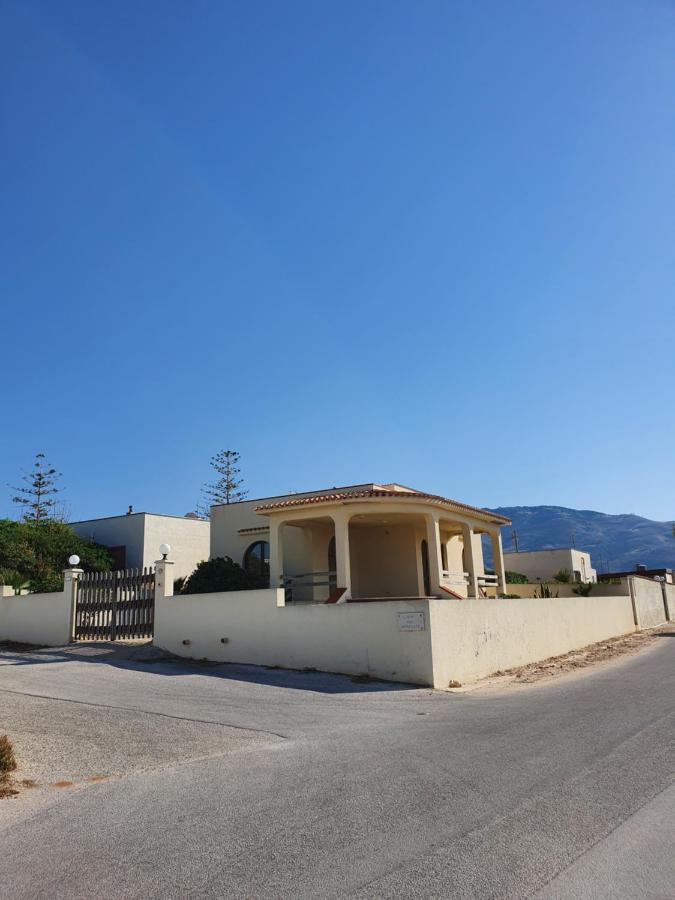 Villino Maria Elena Apartment Valderice Exterior photo